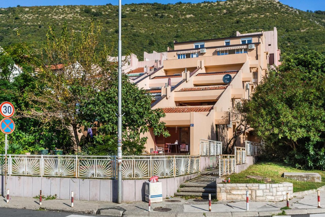 Apartments Aleksandar Petrovac Eksteriør bilde